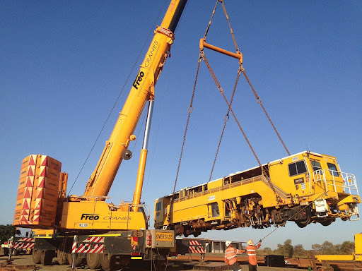 The Benefits of Crane Services